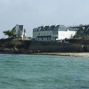 Hotel Hotel La Baie Des Anges, Son Spa Marin & Sa Piscine Couverte Et Chauffee, Landéda